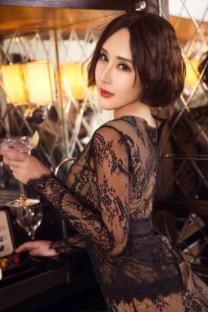 欧美女歌手mv换装_高清免费电视剧